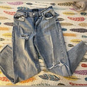 Aeropostale Size 8 Light Wash Distressed Mom Jeans